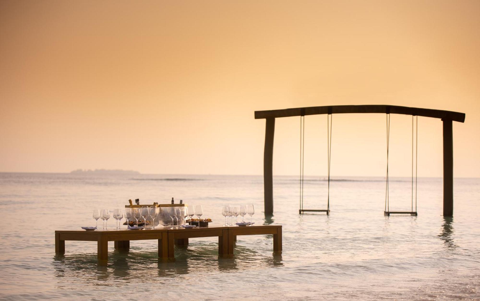 Kuredhivaru Resort And Spa - Maldives Exterior foto